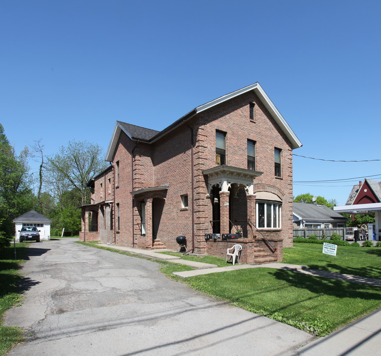 120 S Main St in Fairport, NY - Building Photo