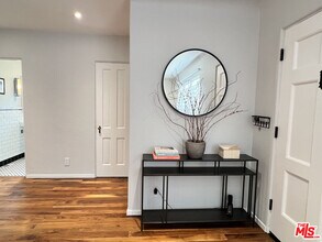 390 N Baldwin Ave in Sierra Madre, CA - Building Photo - Building Photo