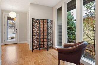 20026 SW Millcrest Pl in Bend, OR - Building Photo - Building Photo