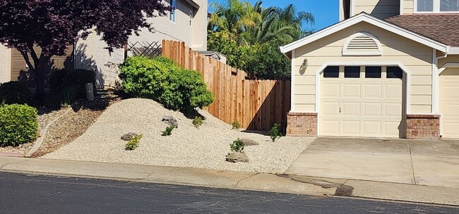 113 Wesleyan Way in Folsom, CA - Building Photo - Building Photo