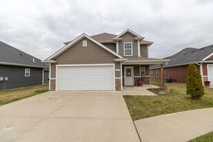 2807 Amberwood court in Columbia, MO - Building Photo