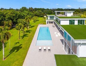 17250 SW 52nd Ct in Southwest Ranches, FL - Foto de edificio - Building Photo