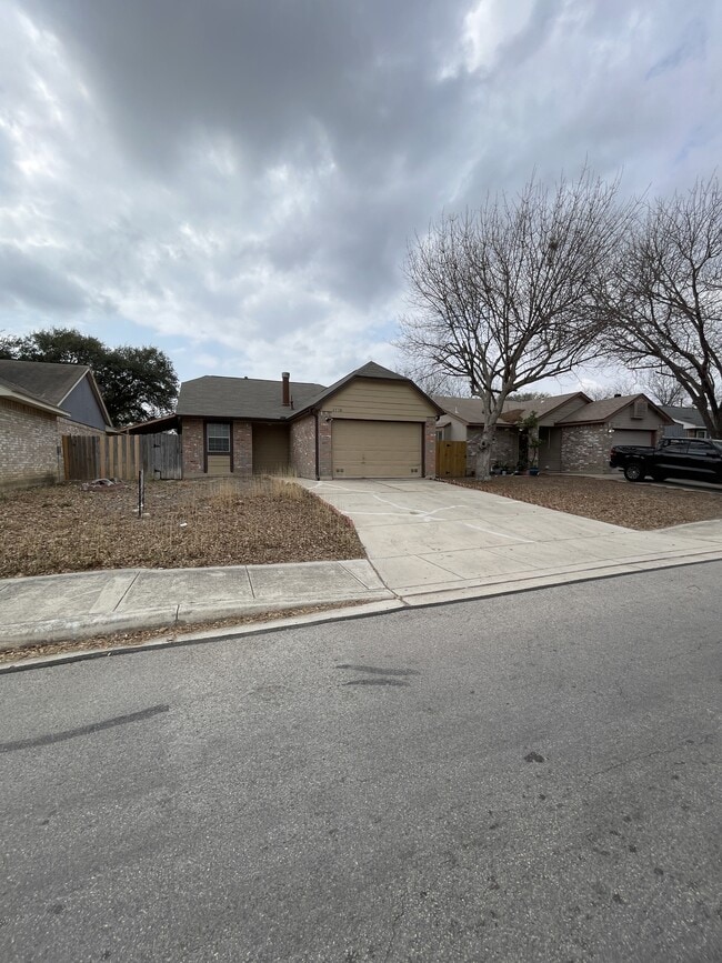 property at 2730 Mud Lake Dr