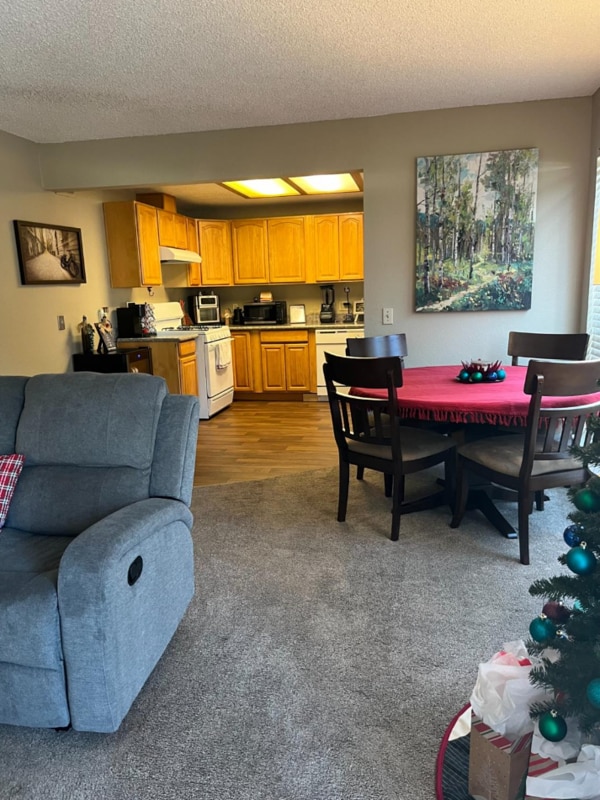 32 W 7th St in Tracy, CA - Building Photo - Building Photo