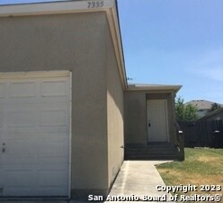 7335 Golf Vista Blvd in San Antonio, TX - Building Photo - Building Photo