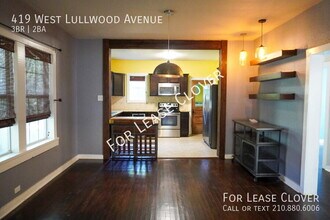 419 W Lullwood Ave in San Antonio, TX - Building Photo - Building Photo