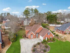 3207 Haleys Way SE in Conyers, GA - Building Photo