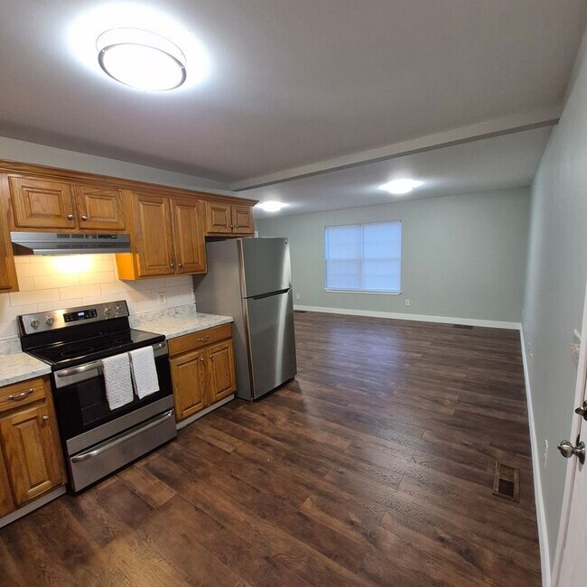 property at 25 Lyles Rd