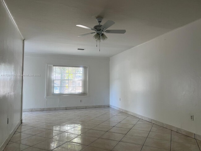 1563 NE 131st Ln in North Miami, FL - Building Photo - Building Photo