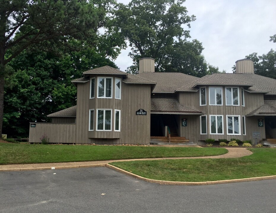 226 Padgett's Ordinary in Williamsburg, VA - Building Photo