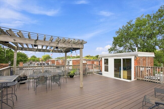 property at 9 Strathmore Rd