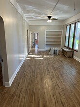 9757 S Ave M in Chicago, IL - Building Photo - Building Photo