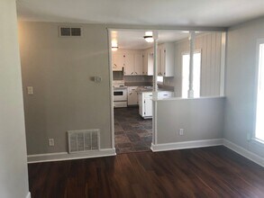 3024 Amity Garden Ct in Charlotte, NC - Building Photo - Building Photo