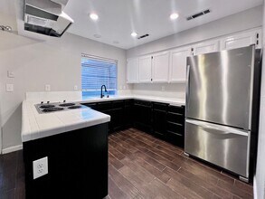 9919 N Canyon Creek Ln in Fresno, CA - Building Photo - Building Photo