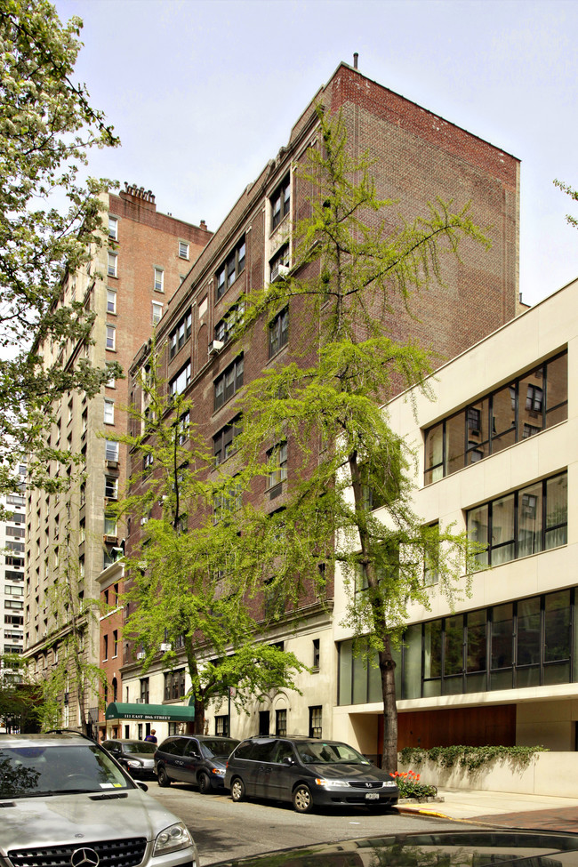 111 E 80th St in New York, NY - Foto de edificio - Building Photo