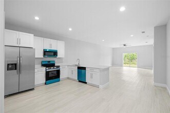 10026 Cocoa Beach St in Port Charlotte, FL - Building Photo - Building Photo
