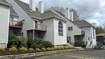 3200 Madison Ave in Bridgeport, CT - Building Photo