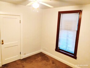 2015 N 3rd St in St. Charles, MO - Foto de edificio - Building Photo