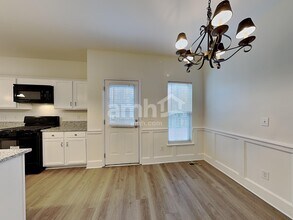 2023 Jerimouth Dr, Unit 303 in Apex, NC - Building Photo - Building Photo