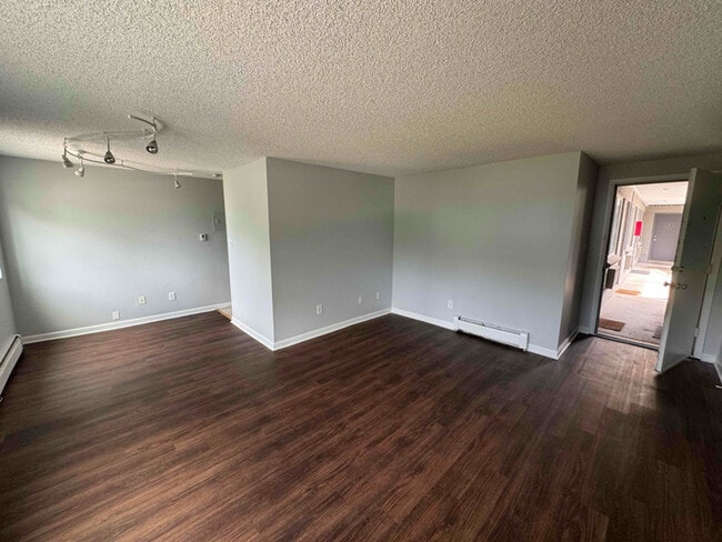 3455 S Logan St in Englewood, CO - Building Photo - Building Photo