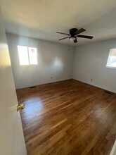 2313 Elbon Dr in Winston-Salem, NC - Foto de edificio - Building Photo