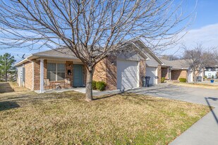 Cherokee Meadows in Tulsa, OK - Building Photo