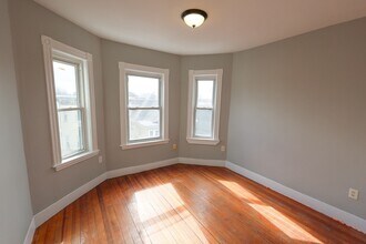 23 Barry St-Unit -3A in Boston, MA - Building Photo - Building Photo