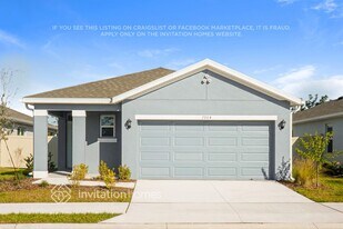 7904 Majestic Palms Ct in Venice, FL - Building Photo