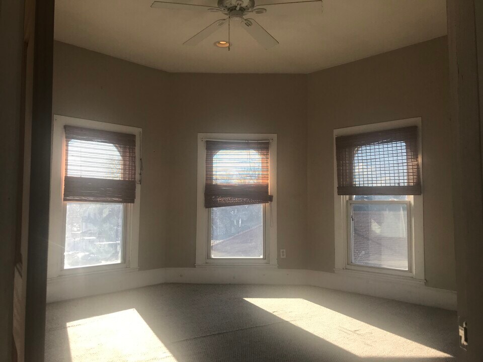 24 Myrtle St in Framingham, MA - Building Photo