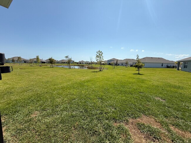 16641 Elkhorn Coral Dr in North Fort Myers, FL - Building Photo - Building Photo