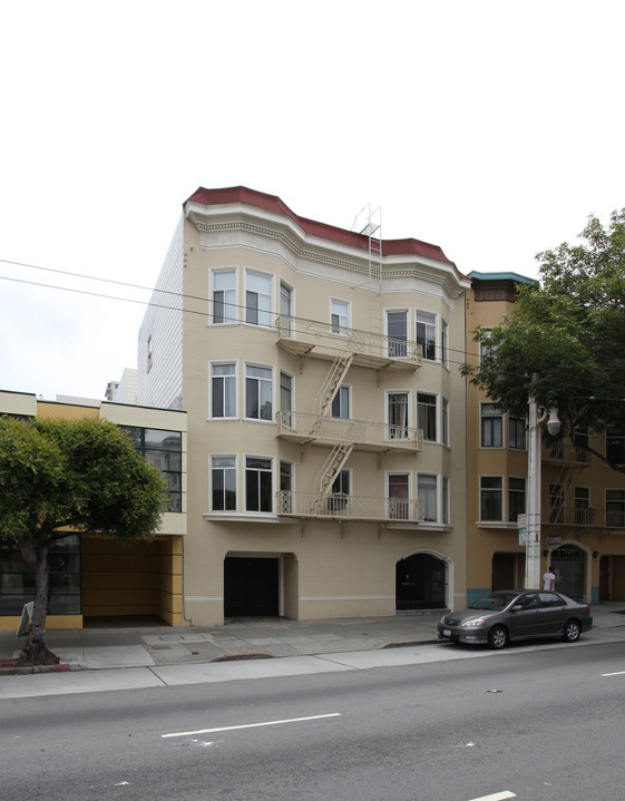 2950 Van Ness Ave in San Francisco, CA - Building Photo