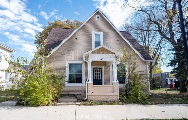 property at 411 S East St