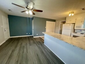 1113 Homestead Garden Ct in Lynchburg, VA - Building Photo - Building Photo