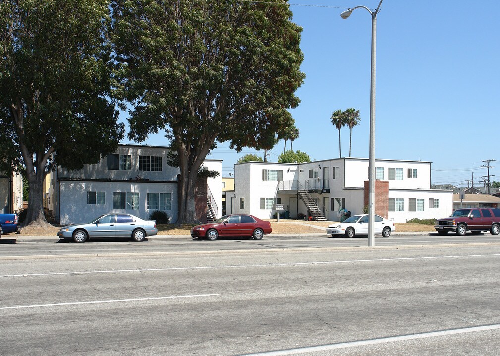 2000-2008 N Ventura Rd in Oxnard, CA - Building Photo