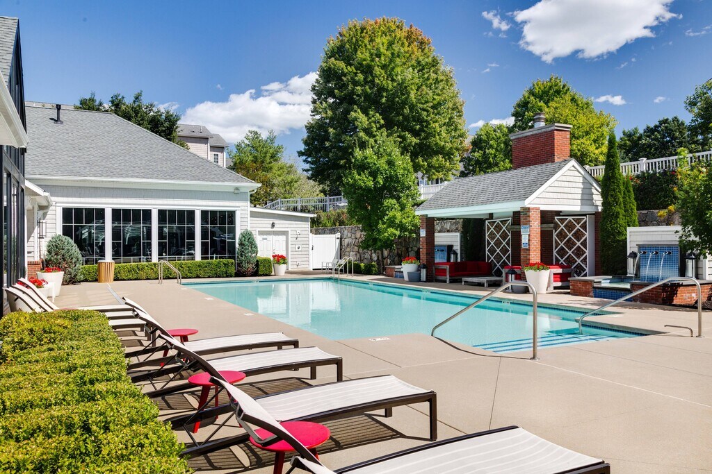 Residences at Stevens Pond Apartments in Saugus, MA