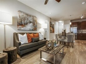 610 Via Ravello in Irving, TX - Building Photo