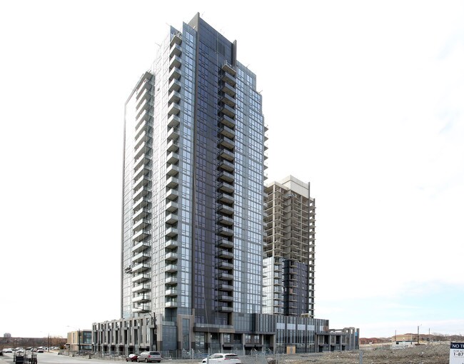 Amber Condos in Mississauga, ON - Building Photo - Building Photo