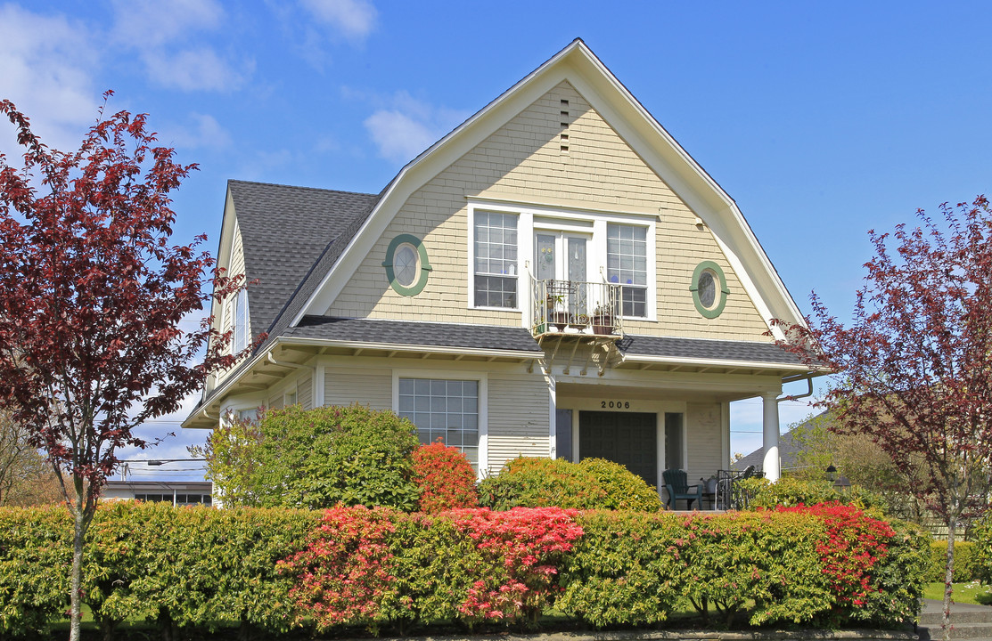 2006 Rucker Ave in Everett, WA - Building Photo