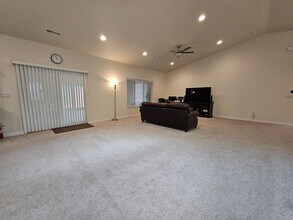 14739 Bingham Ave E in Tacoma, WA - Building Photo - Building Photo