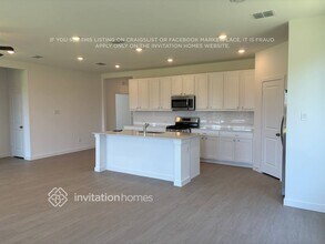 345 Sedalia Trl in Justin, TX - Building Photo - Building Photo