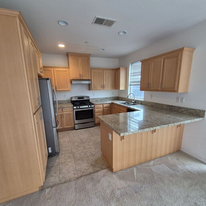 8643 Forte St in Sacramento, CA - Building Photo