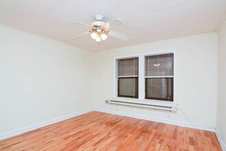 543 W Wellington Ave in Chicago, IL - Building Photo - Building Photo