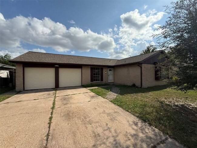 property at 10119 Leawood Blvd