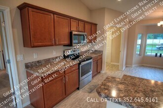 11302 SW 62nd Cir in Ocala, FL - Building Photo - Building Photo
