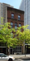 1905 Chestnut St in Philadelphia, PA - Building Photo