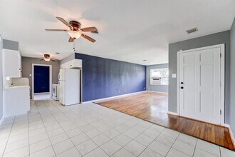 8623 Norton Dr in Houston, TX - Building Photo - Building Photo