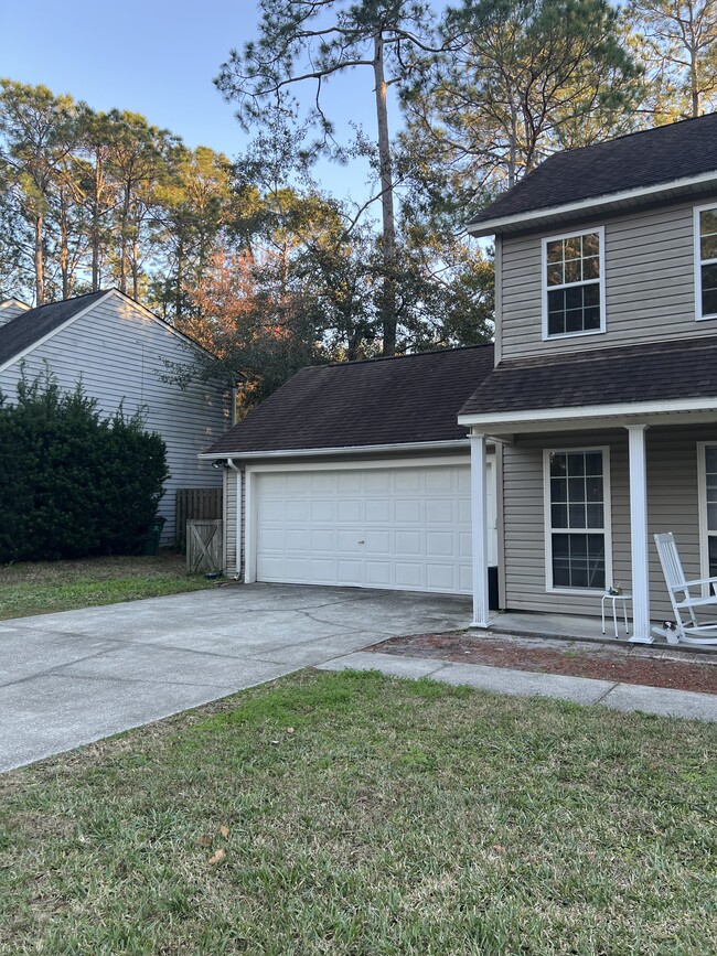 102 Elliott Way in St. Marys, GA - Building Photo - Building Photo