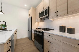 331 18th Ave in Seattle, WA - Building Photo - Building Photo