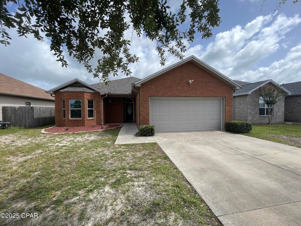 5307 Seneca Ln in Panama City, FL - Building Photo