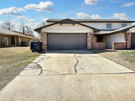 11713 N Francis Ave in Oklahoma City, OK - Building Photo